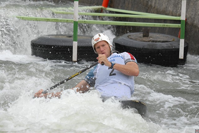 img00104.jpg